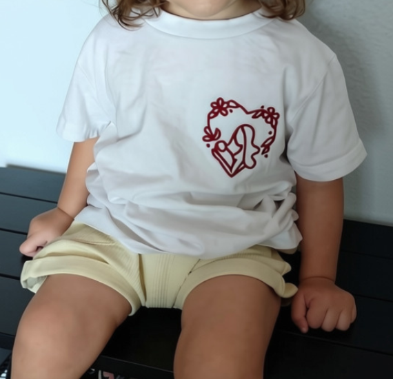 T-shirt in cotone organico per bambini Mama Love